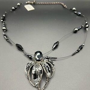 NWT Chico's Black and Silver Tone Starflower Necklace